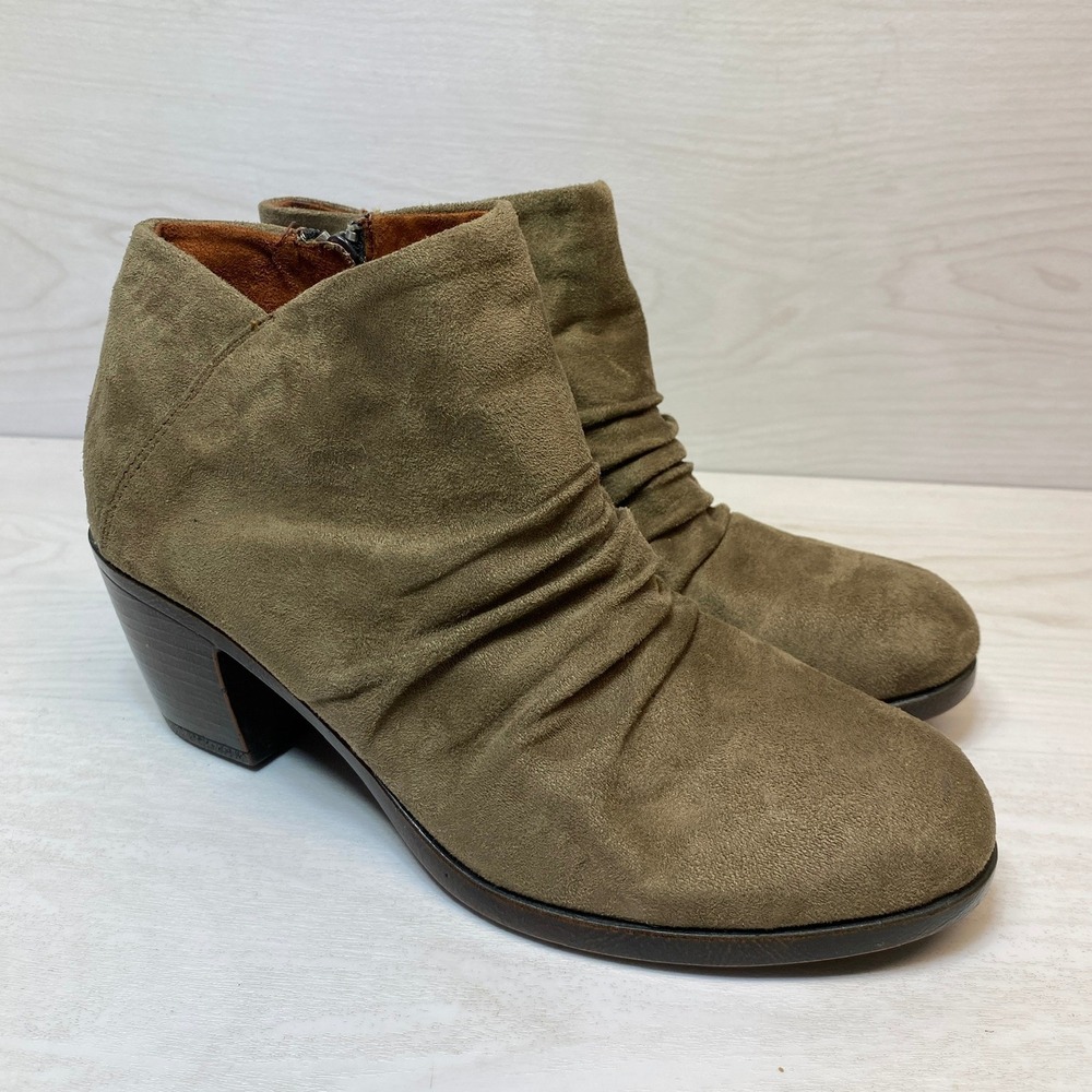 b.o.c. Womens Size 8.5 M Ankle Bootie Ruched Brown Fabric Block Heel Z73017